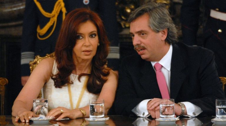 Cristina Kirchner anunció que Alberto Fernández encabezará la fórmula presidencial y ella irá de vice