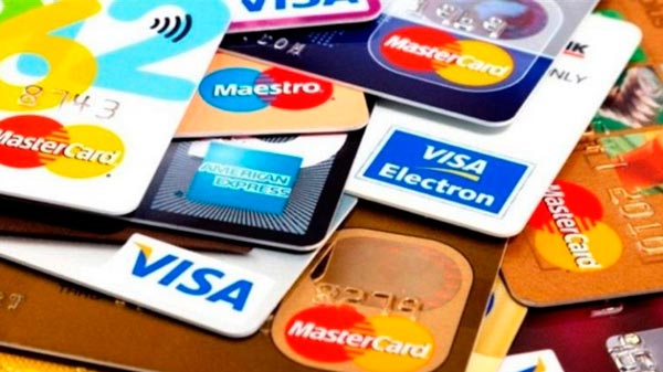 ¿Qué hacer ante los cobros duplicados de tarjetas de crédito?