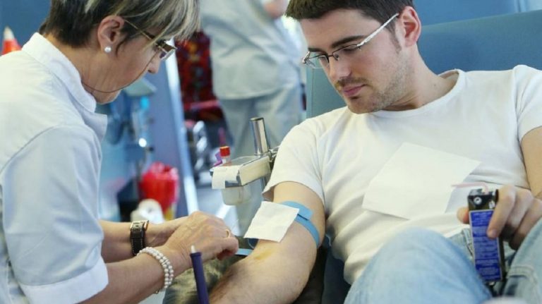 Desarrollaron un simple test de sangre que detecta de forma temprana siete tipos de cáncer