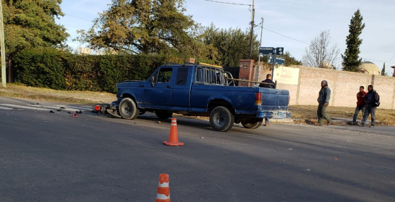 Una mujer murió atropellada por una camioneta en Los Sauces y avenida del Trabajo