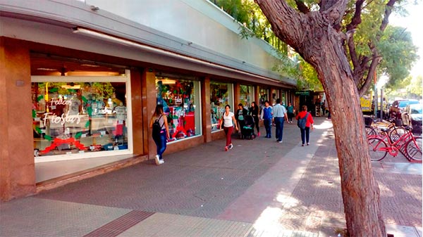 El lunes sin supermercados ni comercios por el día del empleado mercantil