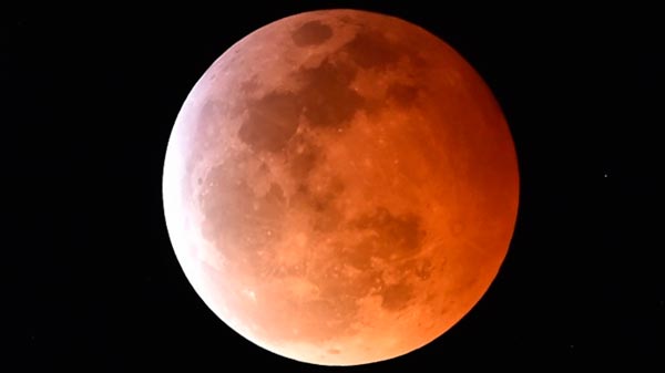 Desde Mendoza se podrá contemplar el eclipse lunar