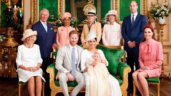 En una ceremonia íntima en Windsor, el príncipe Harry y Meghan Markle bautizaron a Archie