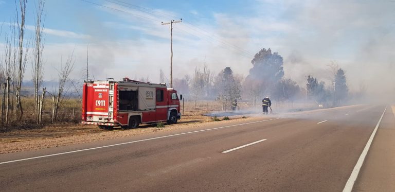 Un importante incendio en inmediaciones de Colonia Española consumió varias hectáreas de maleza