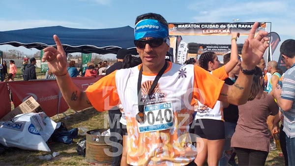 Alfredo Aguirre ganó en los 42K de «Maratón Ciudad de San Rafael»