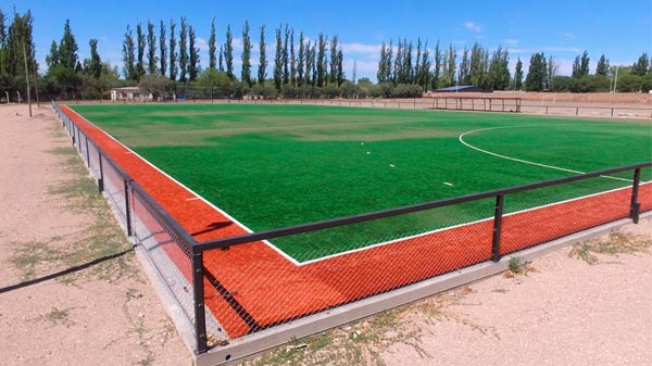 Robaron 8 chapas de zinc de la cancha de hockey municipal de Cuadro Nacional