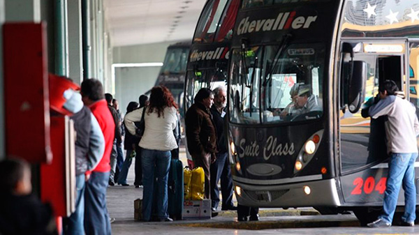 Sostienen que discriminan al transporte público