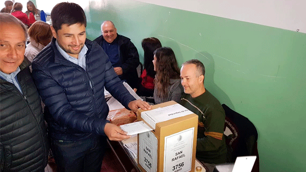 Pablo Zapata le pidió a la gente que vaya sin miedo a votar