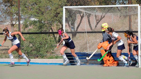 Sábado de hockey acción en San Rafael