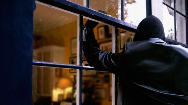 Ladrones aprovechan la ausencia de propietarios para robar en casas