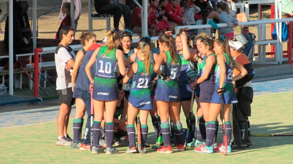 San Rafael: Del Carmen Tenis Club ganó y lidera el torneo Clausura de hockey local