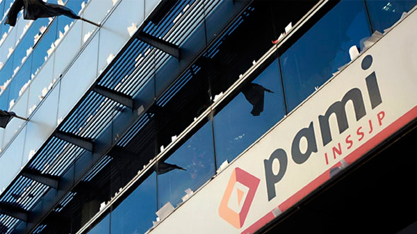 Denunciaron que una farmacia estafó al PAMI por más de $60 millones