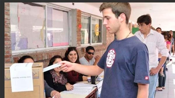 ¿Cuántos jóvenes de 16 y 17 años podrán votar el domingo en Mendoza?