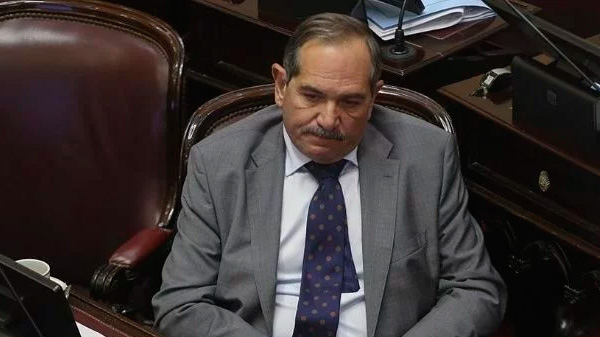Quién es José Alperovich, el senador nacional denunciado por violación