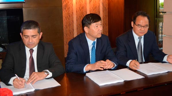 Con la firma de un convenio en General Alvear buscan recuperar el ferrocarril Sarmiento