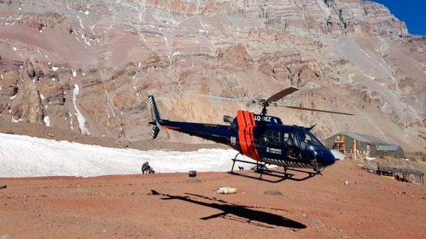 La base operativa se instaló en Plaza de Mulas y brindará rescate y servicios médicos en emergencias