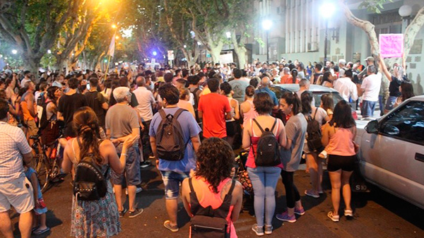 Antes de que Suárez promulgara la reforma de la 7722, hubo nueva protesta en San Rafael