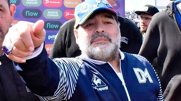 Giro en el caso Maradona: un nuevo informe médico establece que murió por una insuficiencia cardíaca aguda y no hubo agonía