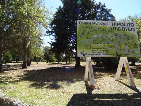 Solicitan que calle interna del Parque Hipólito Yrigoyen se convierta en peatonal