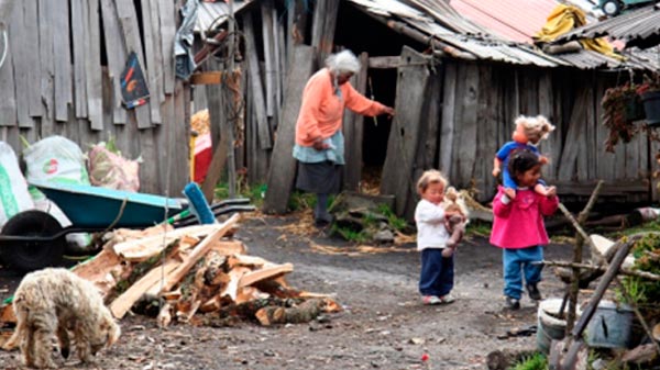 Según la UCA, en el primer trimestre la pobreza trepó al 55,5% y la indigencia al 17,5%