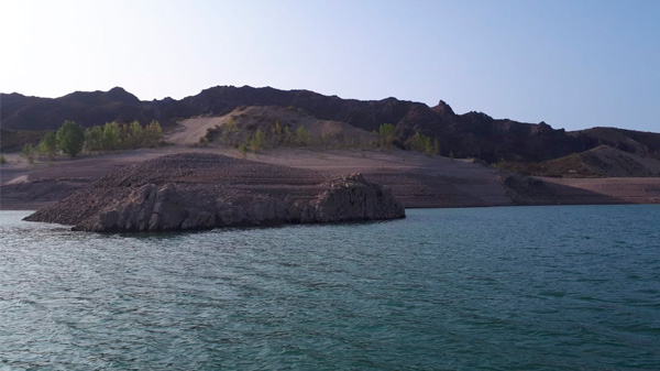 Notable baja del agua en el lago de Valle Grande