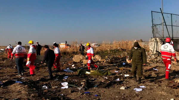 Un avión de pasajeros ucraniano se estrelló cerca del aeropuerto de Teherán: hay 176 muertos