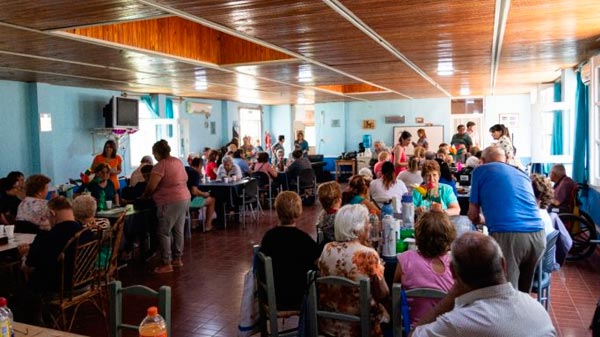 Los jubilados alvearenses continúan disfrutando de la Colonia de Verano