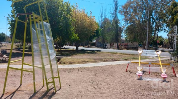 Encintaron los juegos de las plazas de ciudad y distrito