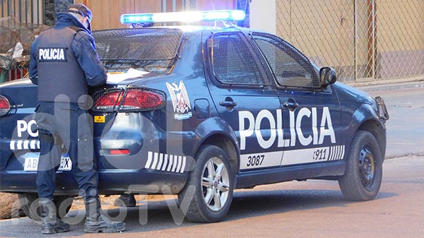 Violento asalto a una casa de repostería