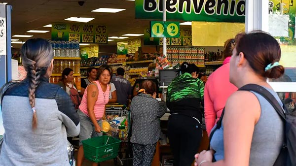 Consumo. Las ventas en supermercados pegaron un salto de 25% en marzo