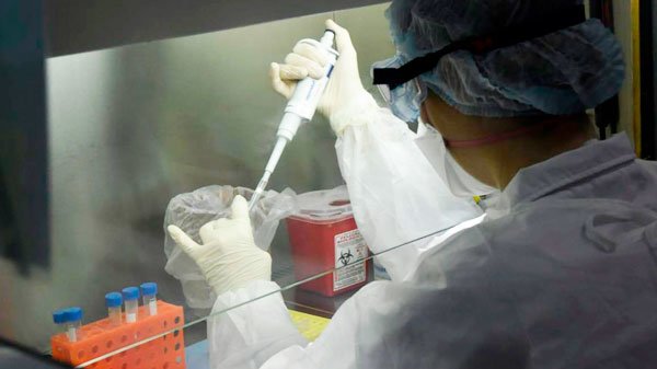 Coronavirus: Rodolfo Suárez anunció la llegada de 10 mil reactivos