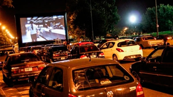 Empieza el autocine en San Rafael