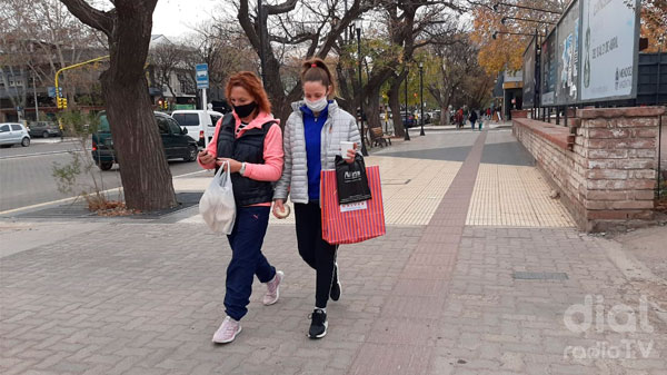 Desde la Unión Empleados de Comercio solicitan que no salga toda la familia a realizar las compras