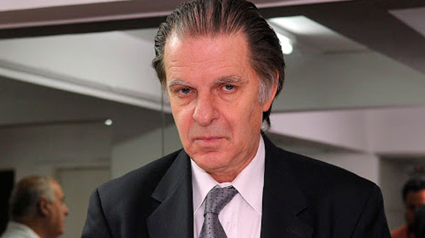 Rodolfo Suárez le aceptó la renuncia al «supremo» Jorge Nanclares