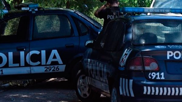 Riña y agresión a la Policía en la Isla del Río Diamante