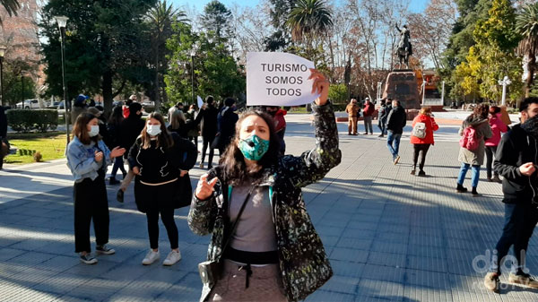 Manifestación de prestadores turísticos: actas viales e imputaciones por violación al artículo 205