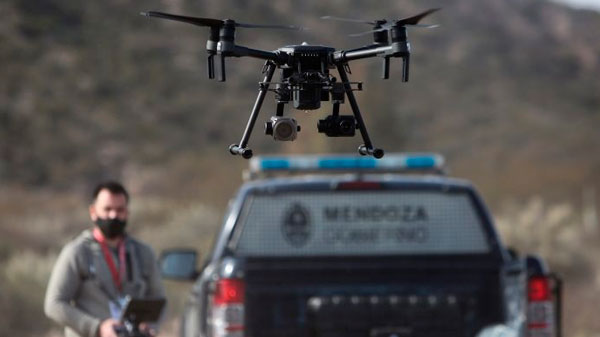 Anunciaron la compra de más drones para vigilar desde el aire