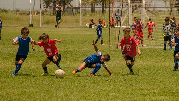 Invitan a los municipios a adherirse a la ley que previene la violencia en el deporte infantil