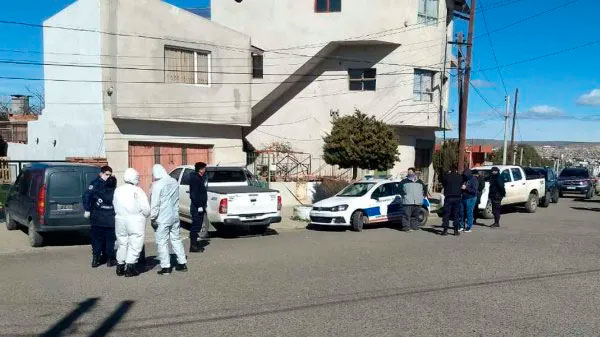 Asesinaron a una mujer alvearense en Comodoro Rivadavia