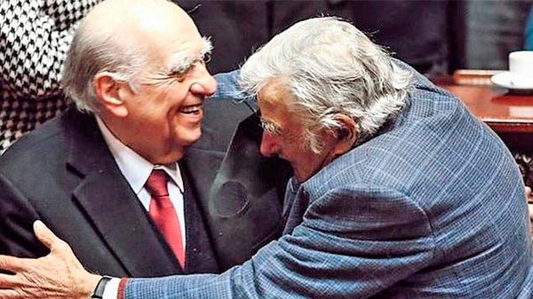 El adiós al Parlamento de Pepe Mujica y Julio Sanguinetti: el fin de una era en Uruguay