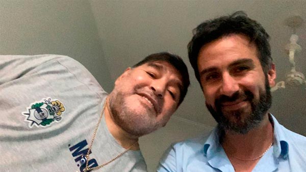 Allanan la casa y el consultorio del médico Leopoldo Luque por la muerte de Diego Maradona