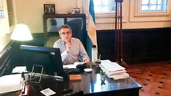 Agustín Rossi cargó contra la creación de la Mesa de Enlace de las Fuerzas Armadas