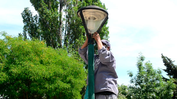 Buscan que se instalen luminarias en el distrito de La Llave 