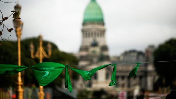 Aborto legal: el oficialismo buscará obtener dictamen el próximo jueves para debatirlo en el Senado el martes 29