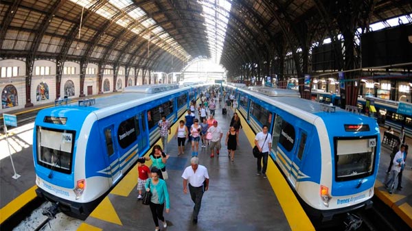 Maturano dijo que se podría levantar el paro de trenes si el Gobierno paga la deuda que reclama La Fraternidad