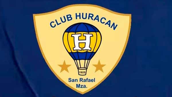 Fútbol femenino: la Subcomisión del Club Huracán cita a las jugadoras a una reunión