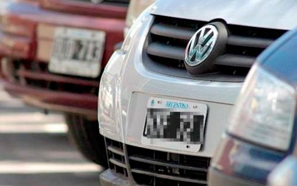 Señalan que hay determinados vehículos que si atropellan a alguien, no hay cómo identificarlos