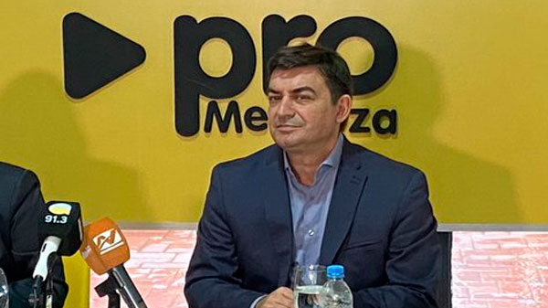 Arde Cambia Mendoza: De Marchi sigue pegándole a Suárez