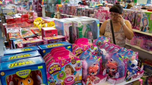 El “impuesto rosa”: las mujeres pagan casi 11% más que los hombres por los mismos productos