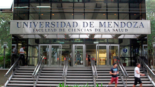 La Universidad de Mendoza investigará a tres docentes